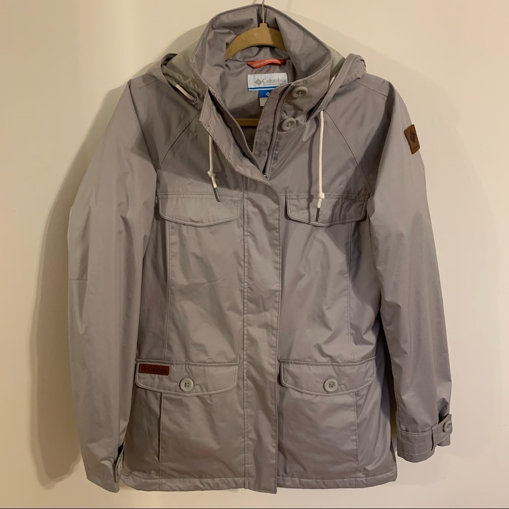 Columbia Hooded Lightweight Jacket in Light Gray, Size S